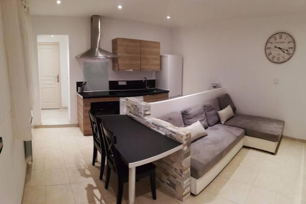 Appartement T2 Rez De Villa Proche Bord De Mer 르프라데 외부 사진
